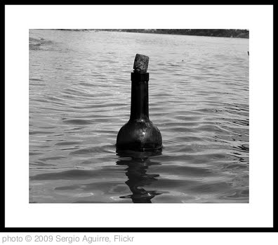 'Message in a bottle' photo (c) 2009, Sergio Aguirre - license: http://creativecommons.org/licenses/by/2.0/
